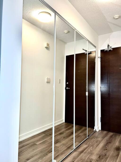 Luxurious Condo In The Center Of Downtown Toronto Exterior foto